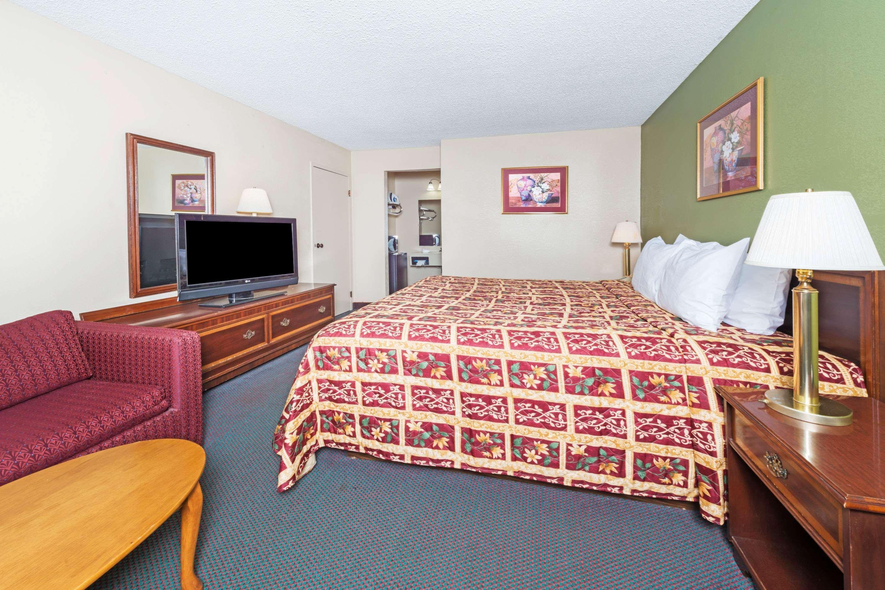 Days Inn By Wyndham New Market I-81 Exterior photo