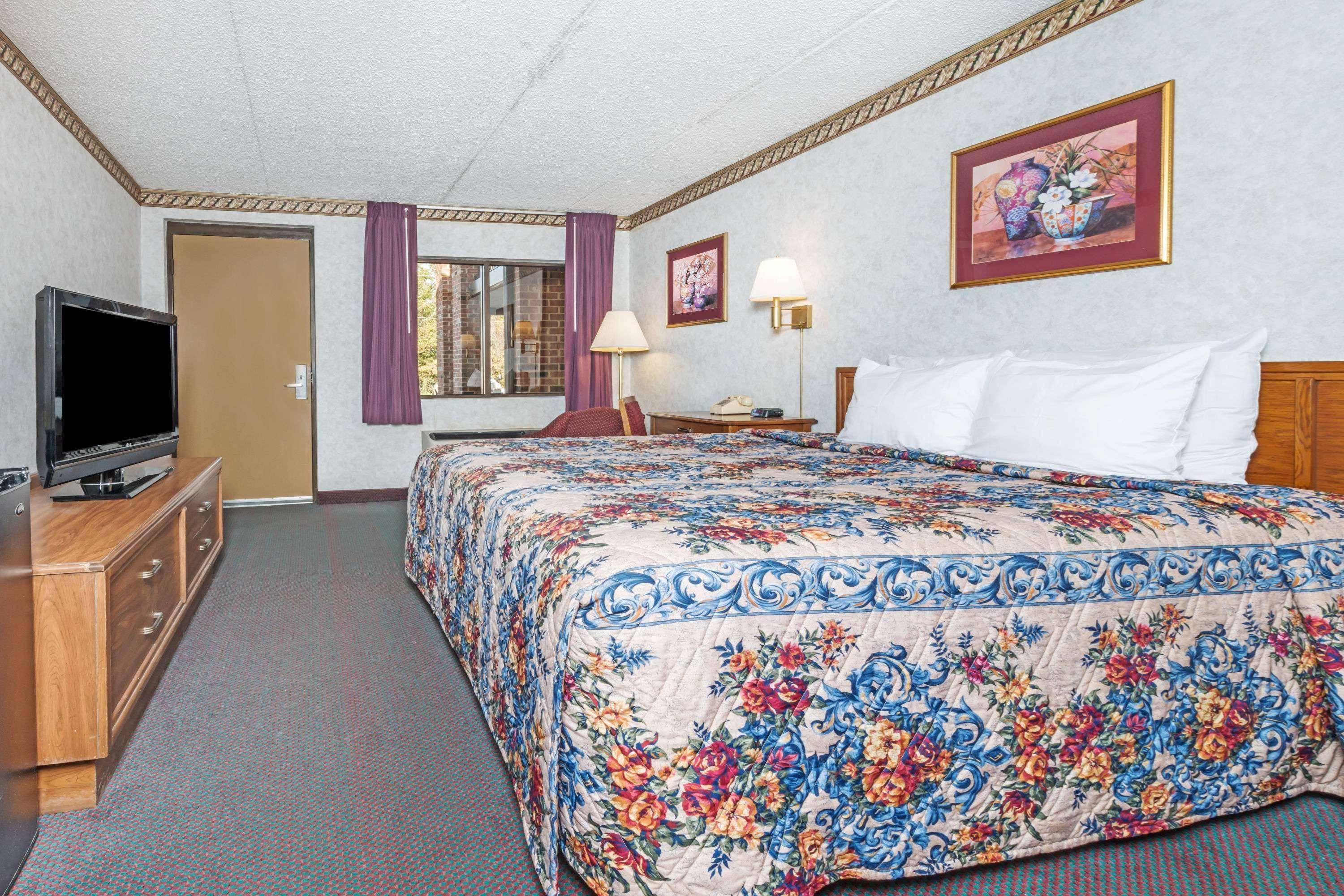 Days Inn By Wyndham New Market I-81 Exterior photo