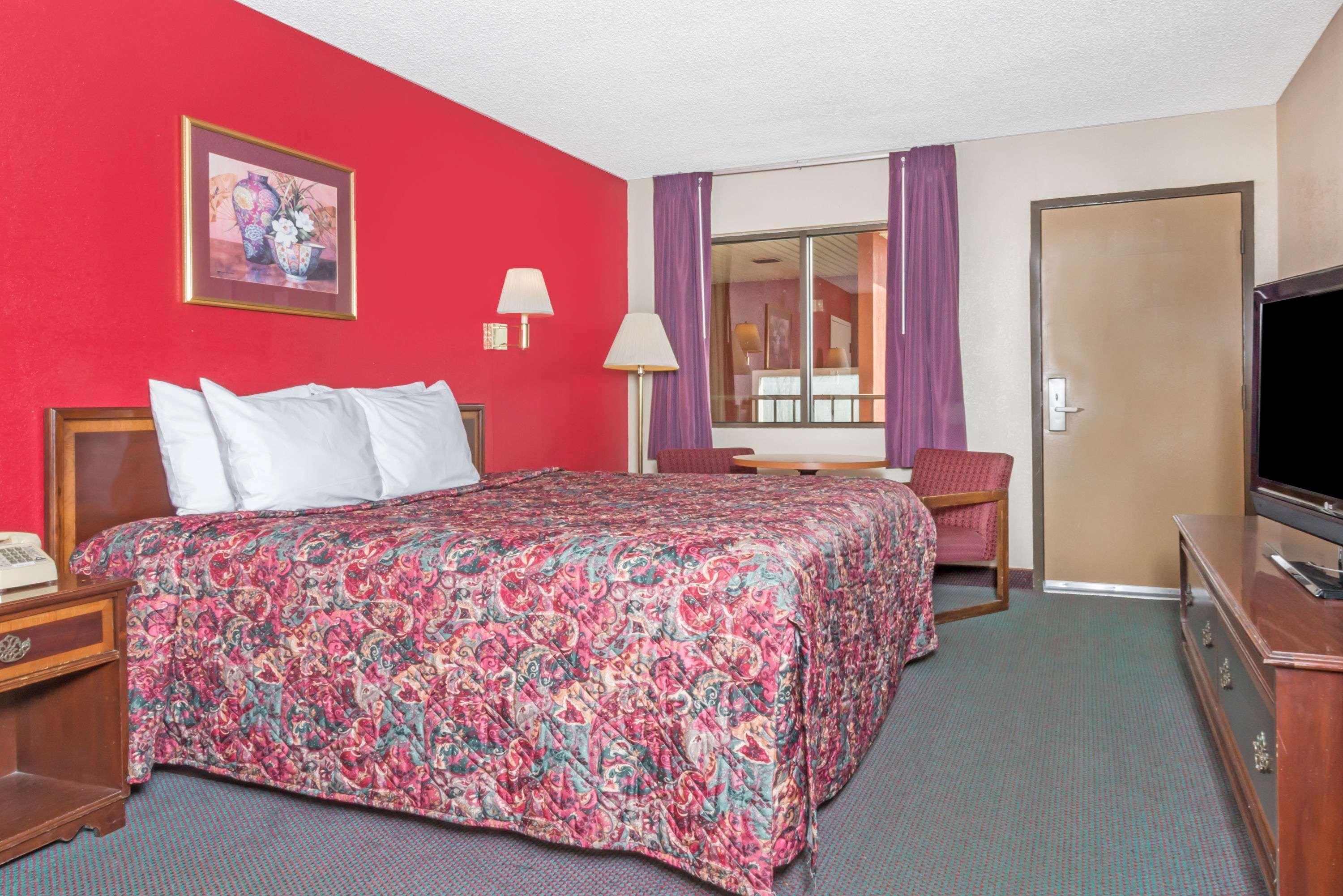 Days Inn By Wyndham New Market I-81 Exterior photo