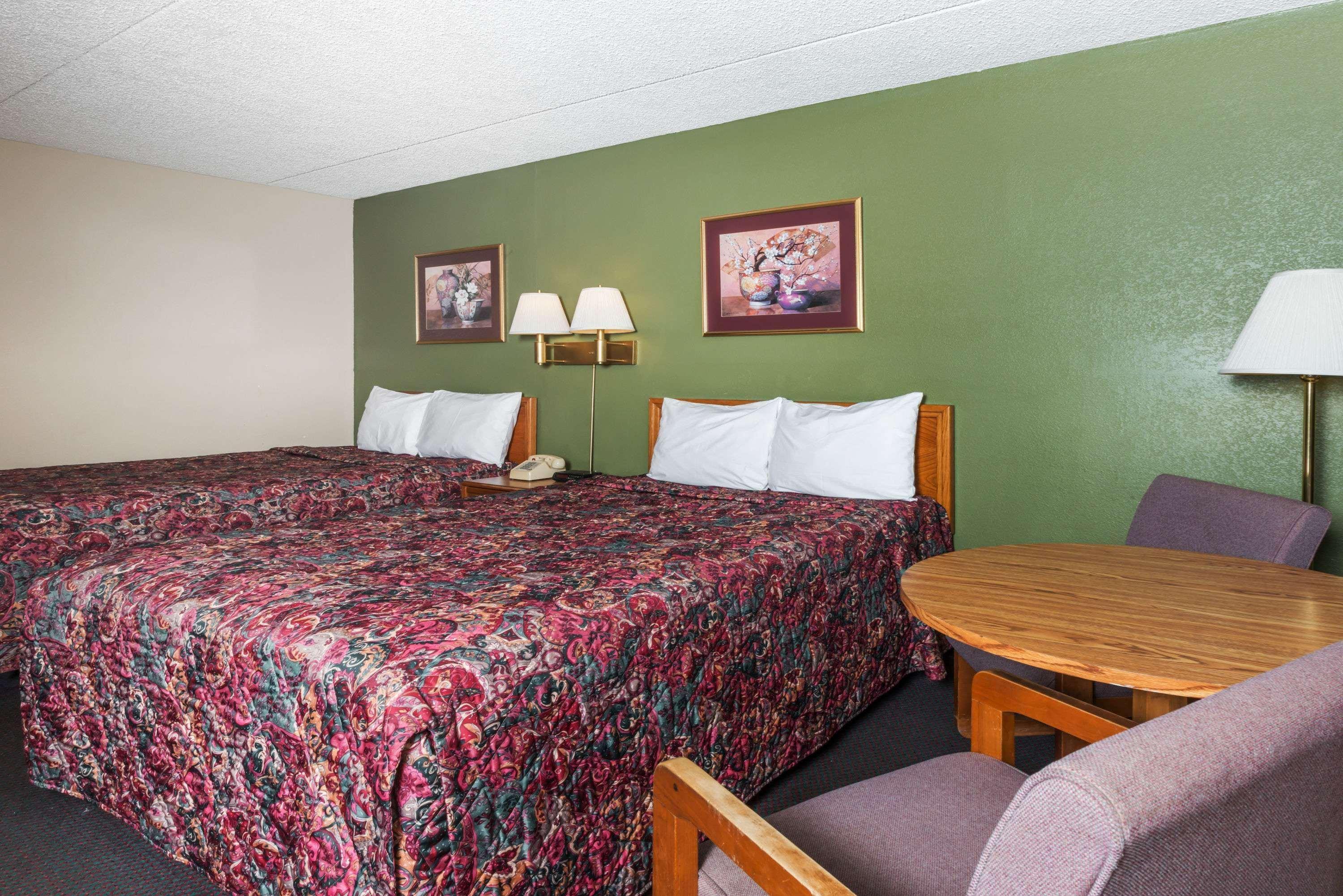 Days Inn By Wyndham New Market I-81 Exterior photo